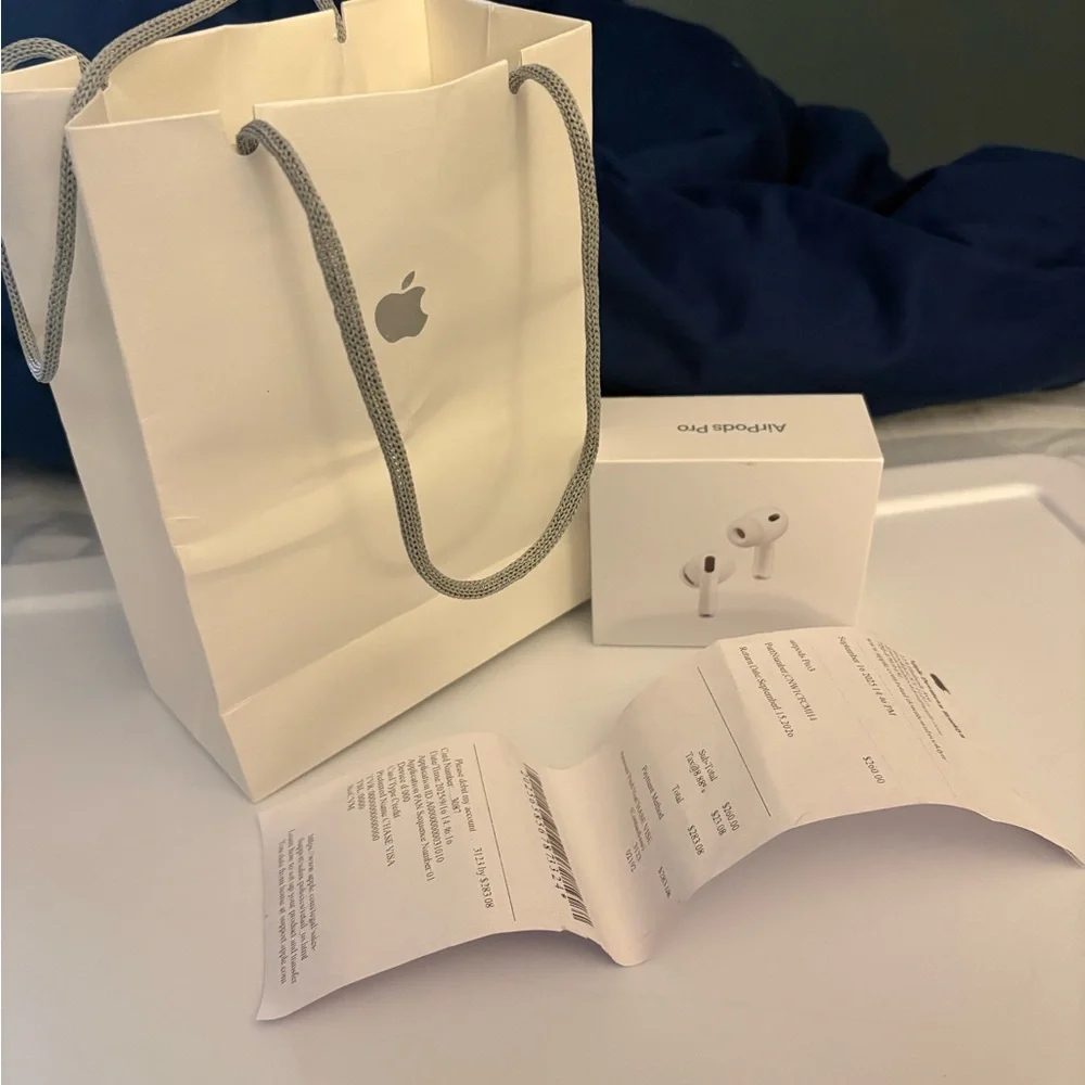 Apple AirPods Pro 3 Generation - Classic White